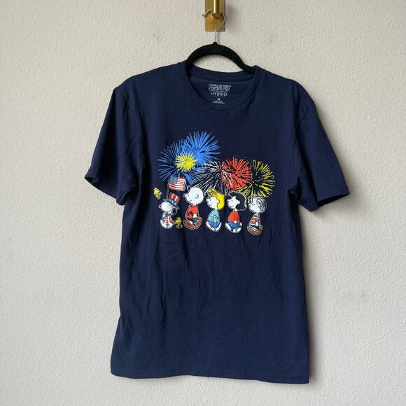 Peanuts Tops - Peanuts Snoopy 4th of July Graphic Tee Size M
